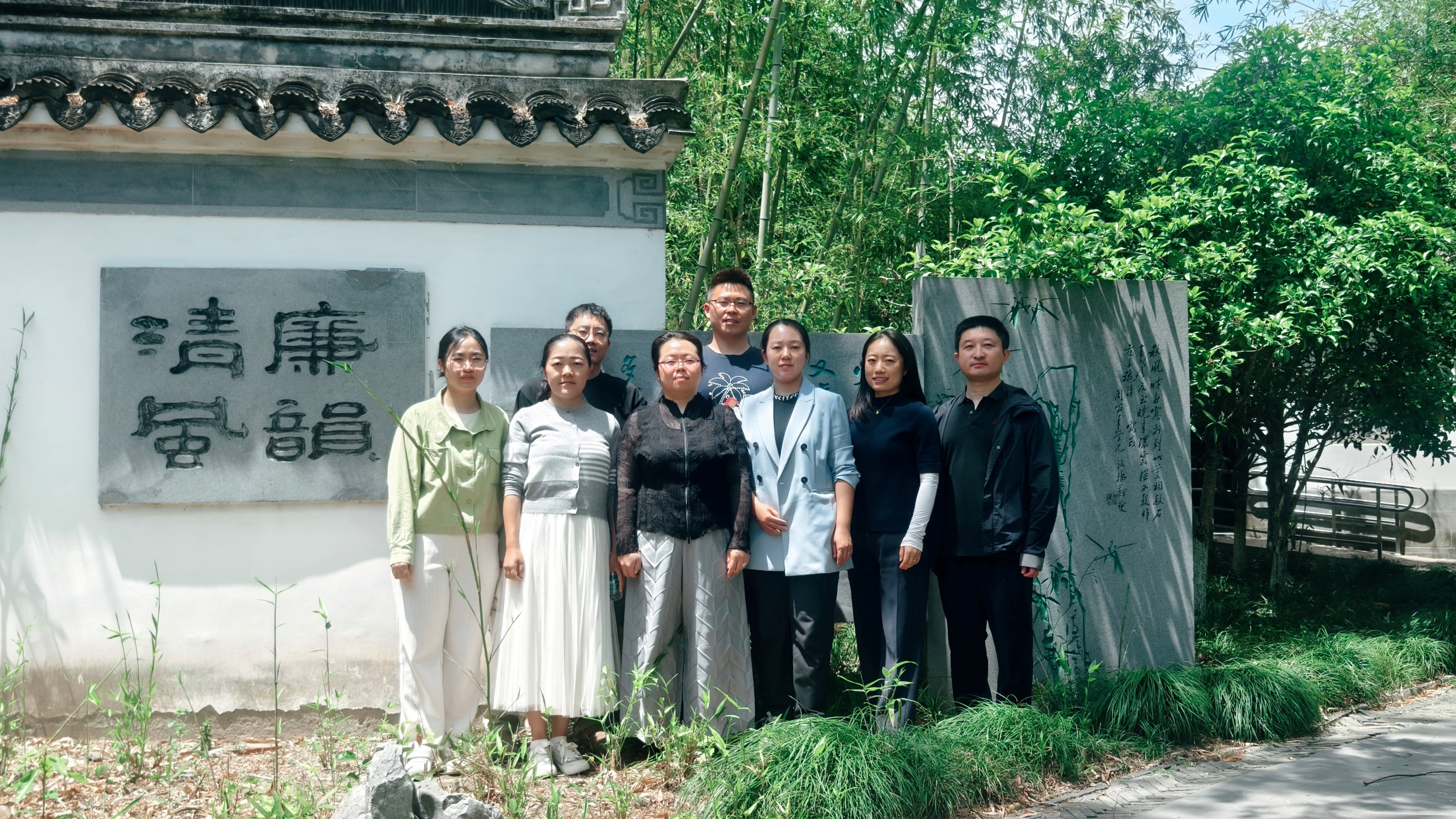 f3edce9228e7445284af9ef5a94566d